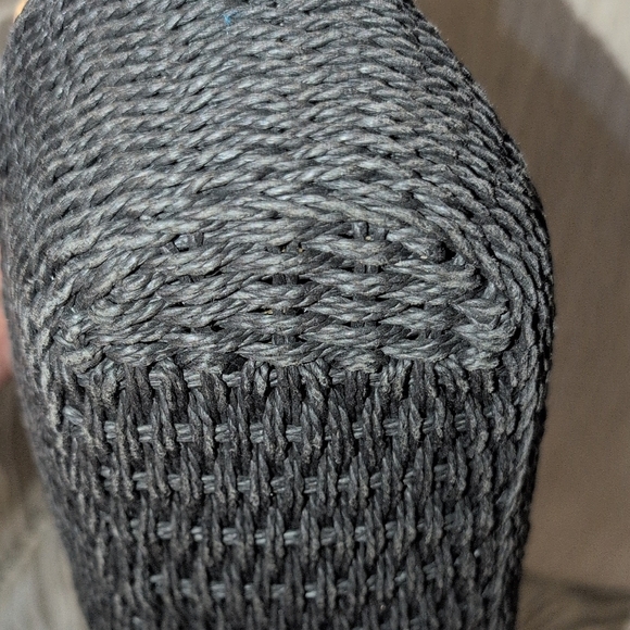 Brighton Black and Tan Woven Handbag With Hang Tag - Picture 11 of 12